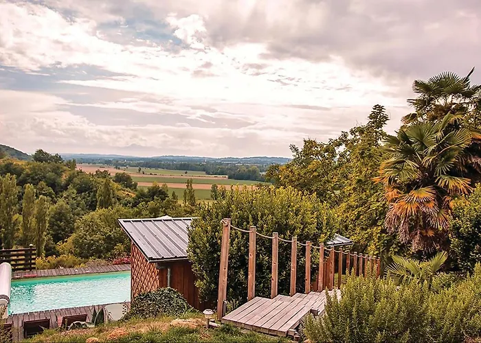 Hébergement de vacances Awesome In Masseube With Sauna *